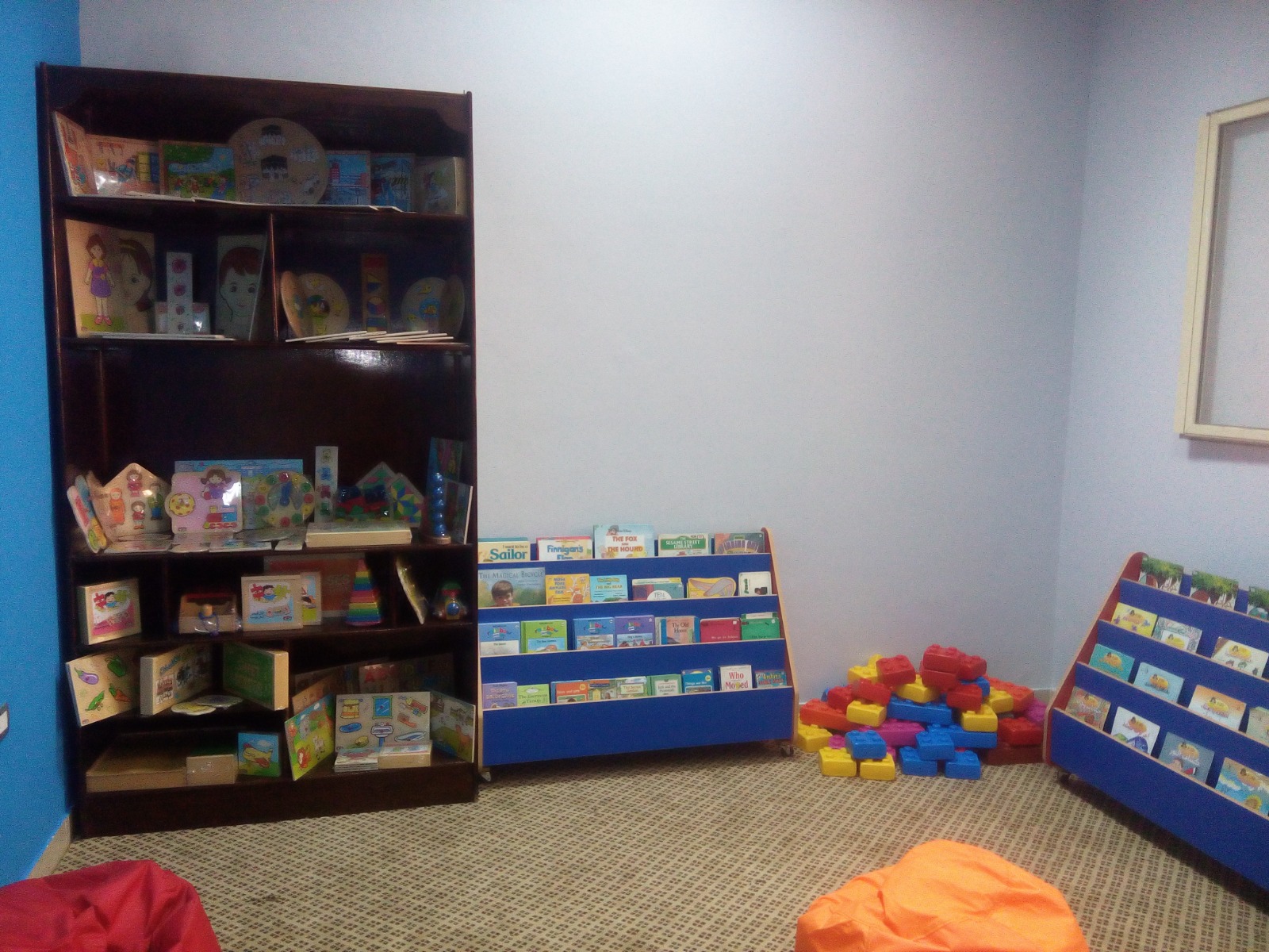 نطوير مكتبة مؤسسة فتيات العجوزة